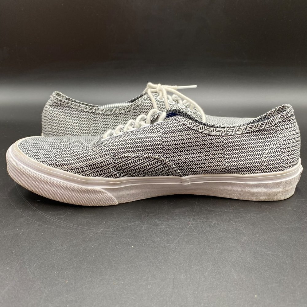 Vans Black/White Sneakers Women's Size 10 - Picture 6 of 11